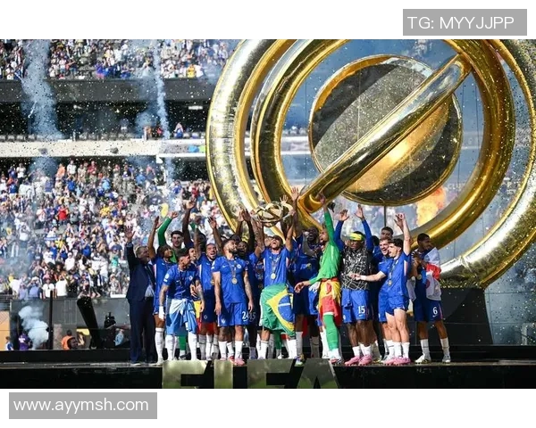 最近崛起的足球明星们如何改变了全球足球格局与球迷文化